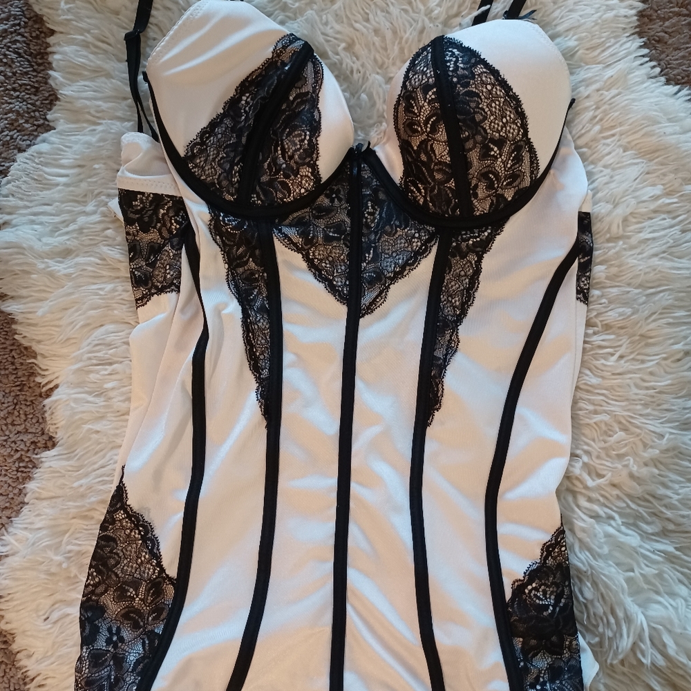 Women's Corset Nighty sz Large